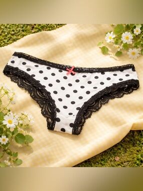 NWT black Spot panties Sz 14 in US (16 in Europe)